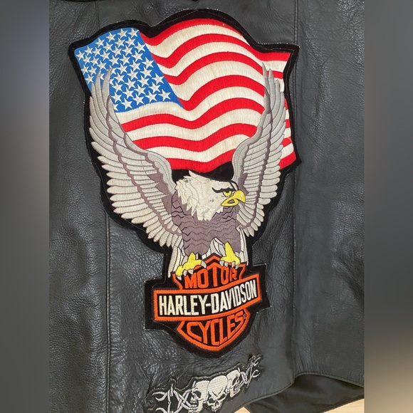 Harley-Davidson Men’s XL Black Leather Vest Pins Patches Motorcycle Biker - Picture 4 of 16